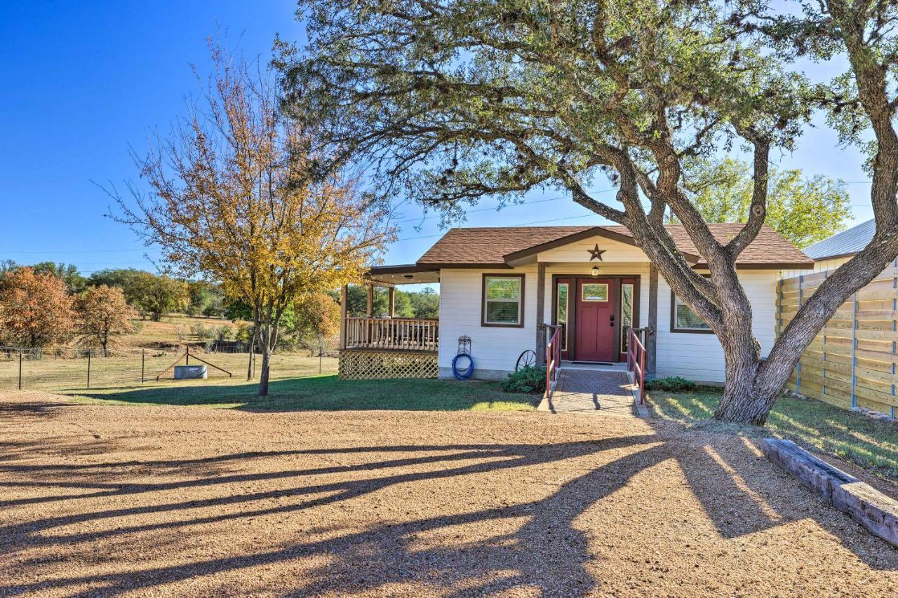 Cozy Fredericksburg Studio Near Wineries! Bagian luar foto