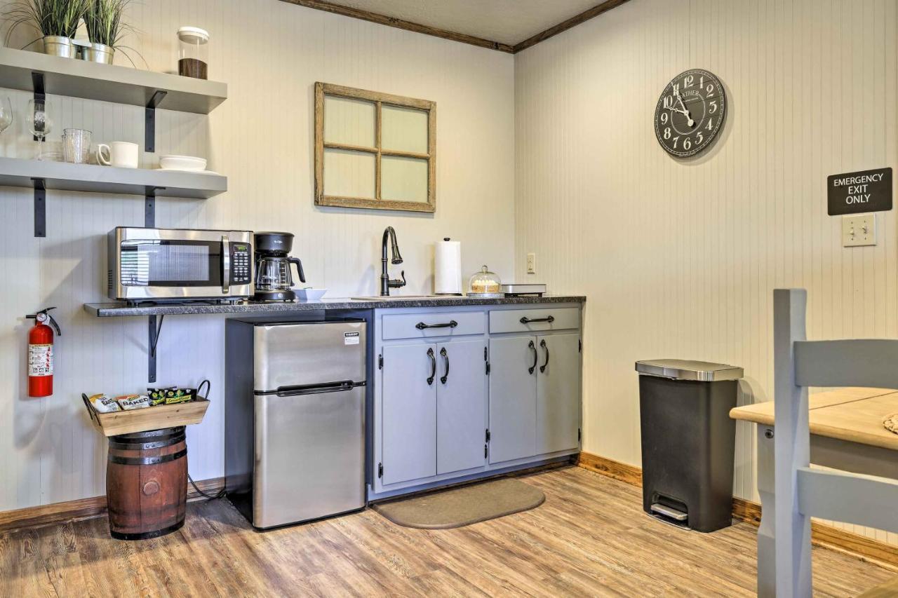 Cozy Fredericksburg Studio Near Wineries! Bagian luar foto