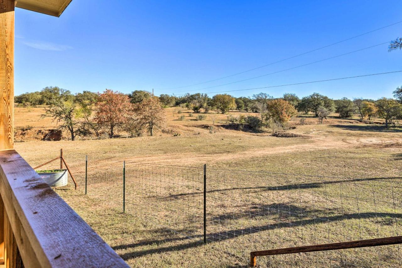 Cozy Fredericksburg Studio Near Wineries! Bagian luar foto